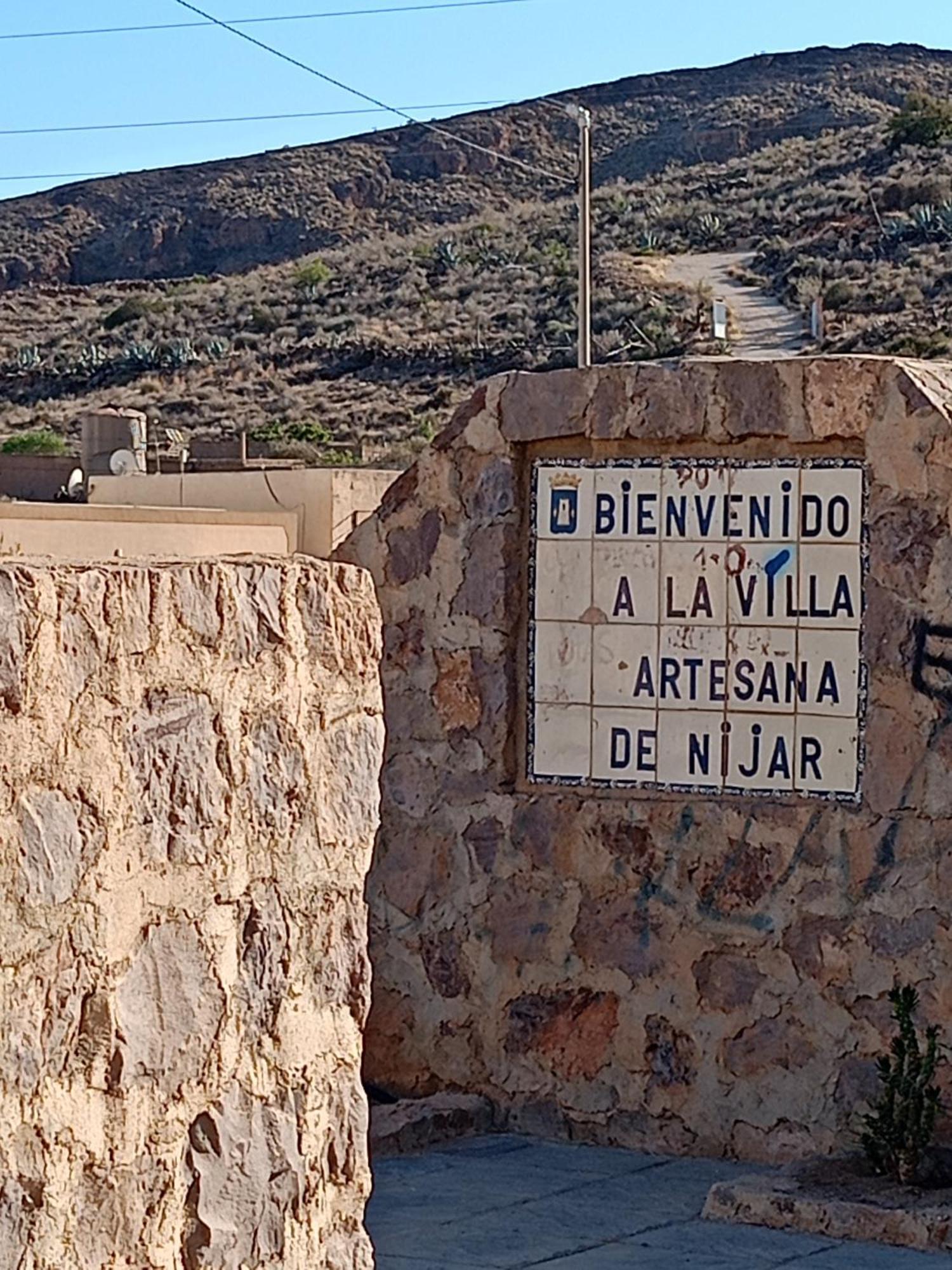 Encantadora Casa-Cueva En Pleno Barrio Alfarero De Níjar Exterior photo
